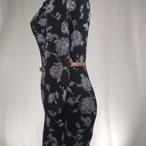 Women's slipover dress - Picture 2 of 3